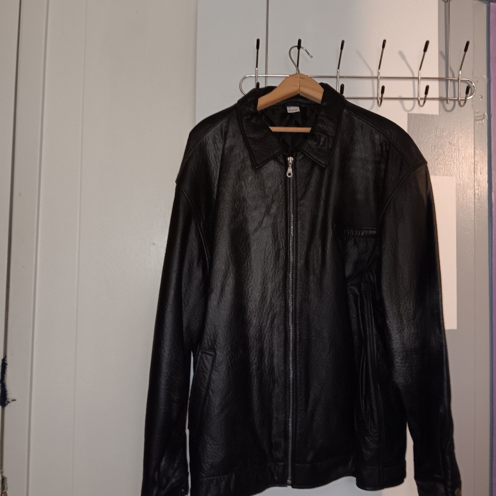 Men's Jacket - Picture 2 of 7